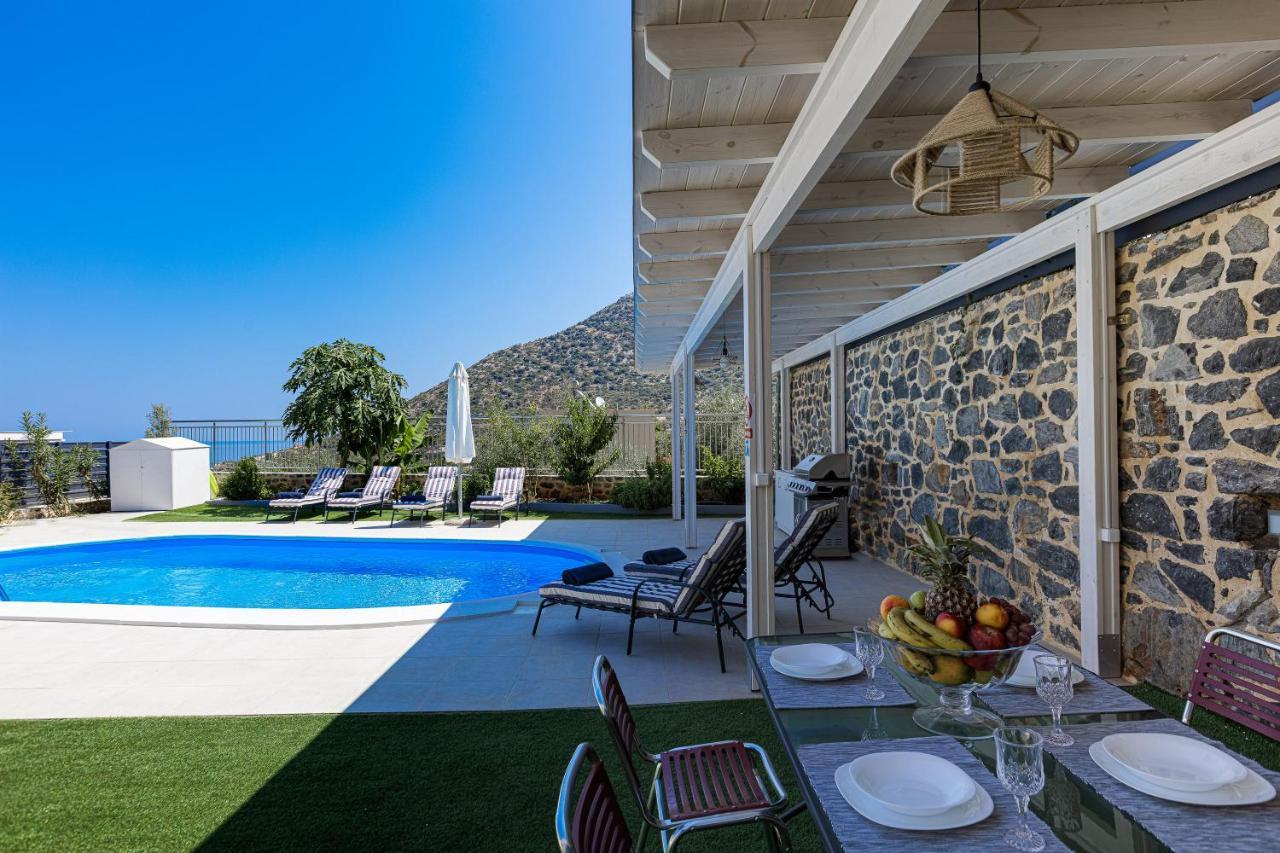 Modern Family Basilicata Salmostro In Bali W/ Pool & Bbq Area *