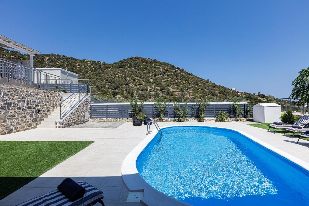 Villa Modern Family Basilicata Salmostro In Bali W/ Pool & Bbq Area *