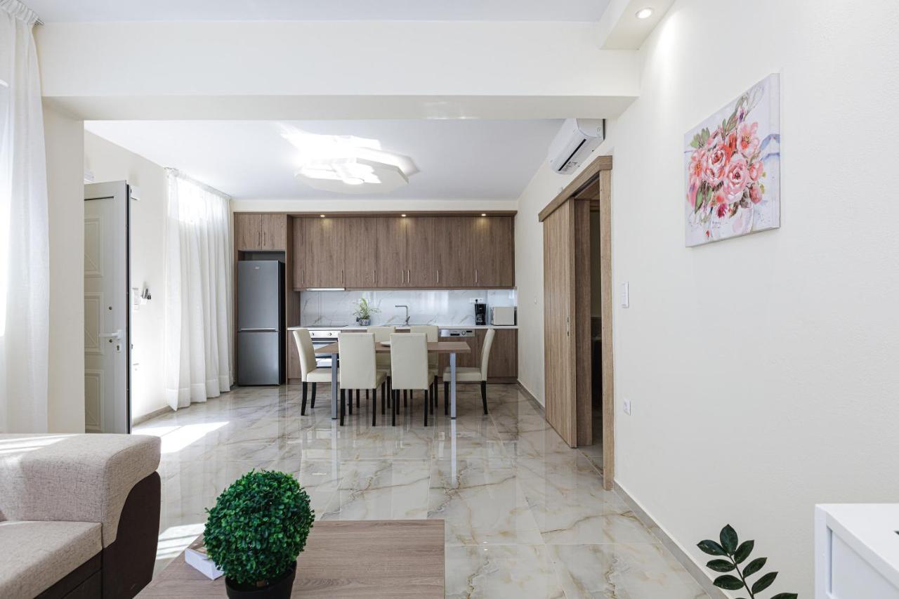 Modern Family Basilicata Salmostro In Bali W/ Pool & Bbq Area Villa