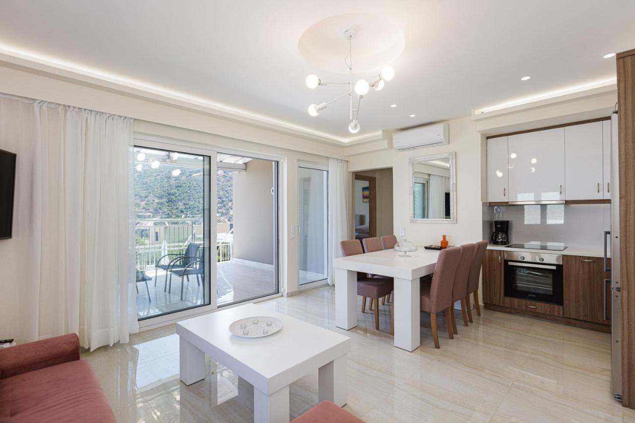 Modern Family Basilicata Salmostro In Bali W/ Pool & Bbq Area