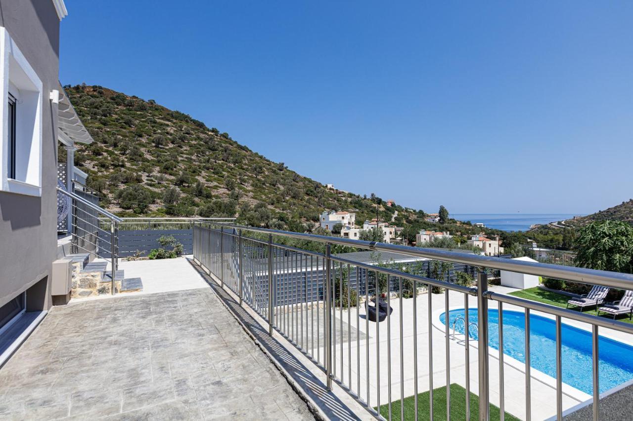 Modern Family Basilicata Salmostro In Bali W/ Pool & Bbq Area Villa